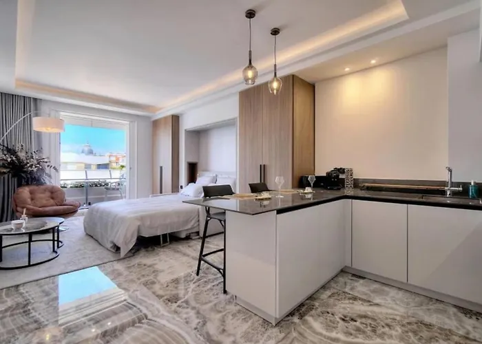 شقة 1 Bedroom - M6 *